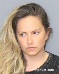 Lee Pike's Instagram, Twitter & Facebook