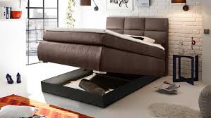 Das boxspringbett kampala von black red white strahlt durch seinen bezug aus samtvelour in einem zarten altrosa eleganz aus. Boxspringbett Kosali 2 Polsterbett Dunkel Braun 120x200