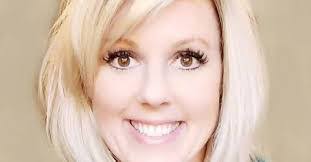 Jennifer Weakley's Instagram, Twitter & Facebook