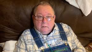 Albert Boskey's Instagram, Twitter & Facebook