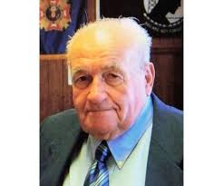 Wallace Whipple Obituary (08/27/1925