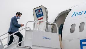 White house deputy press secretary tj ducklo reportedly attempted to kill a politico story about his romantic relationship with axios political reporter alexi mccammond, who had covered joe biden's. T0r8rzwj1zah M