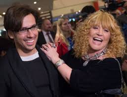 Аллу борисовну пугачеву в народе называют примадонной русской эстрады. Alla Pugacheva Pobedila Vozrast Radi Maksima Galkina Znaj Yua