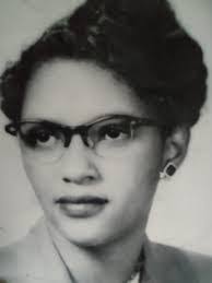 Sharon Rennaker's Instagram, Twitter & Facebook