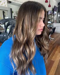 the most amazing head of hair! this was a massive transformation from 4  years of regrowth. i'm so happy i could give my client her dream hair 🥰  colour and style by