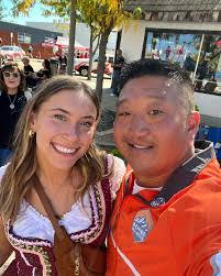 Laura Bixby's Instagram, Twitter & Facebook