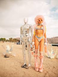 bitches love boats I am bitches