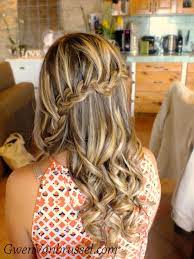 Coiffure Pour Invitee Tresse Cascade Et Boucles Realisee Par Gwen Vanbrussel Coiffure Mariage Coiffure Coiffure Mariage Tresse