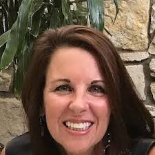 Michelle Packard's Instagram, Twitter & Facebook