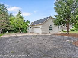 11840 Wood Rd, Dewitt, MI 48820