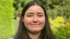 Woman abandoned at birth meets dad for the first time