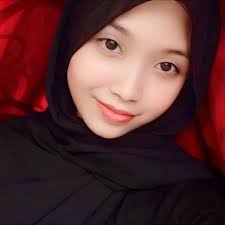 Tak setuju..sbb cerai bknnye psl kawen simple ke ape..tp sbb2 tertentu yg  Allah tgh duga psgn tu..antara kuat atau tak je nk hadap..kawen simple tu  better drpd mmbazir bnyk..duit yg bnyk2 tu