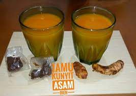 Siapkan gelas dan saringan, lalu tuang jamu kunyit asam sambil disaring. Resep Jamu Kunyit Asam Oleh Dapur Dien Cookpad