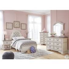 With the exquisite beauty of formal french style brought to life within a country motif, the exquisite youth bedroom collection is sure to create a sense of magic and wonder to any child's bedroom. Exquisite Poster Bedroom Set From Ashley Asl B188 71 82n Coleman Furniture