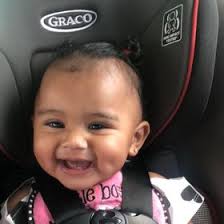 Araceli Arzate's Instagram, Twitter & Facebook