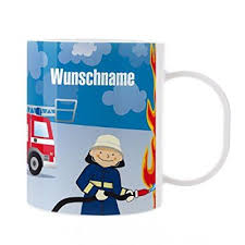 Striefchen Kinder Tasse Aus Melamin Mit Wunschame Motiv Feuerwehrmann Feuerwehrmann Feuerwehr Kinder
