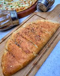 Paneer Makhani Garlic Bread