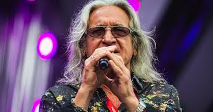 Providing legal guidance for those that may need it. Grzegorz Markowski I Perfect Wciaz Wiele Ci Moga Dac Muzyka