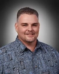 Russell Lum's Instagram, Twitter & Facebook