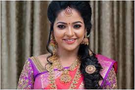 She has acted in more than 100 films. Tamil Tv Actress Vj Chitra Of Pandian Stores Fame Reportedly Dies By Suicide Fans In Shock