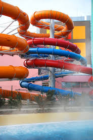 Aquapark in nearby and open right now. Aquadrom Ruda Slaska Ruda Slaska Opinie