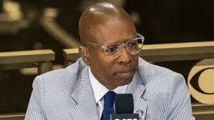 Lee Fair's Instagram, Twitter & Facebook