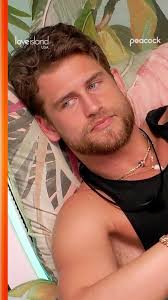 Harrison wants to get cheeky with Destiny 😋 #LoveIslandUSA