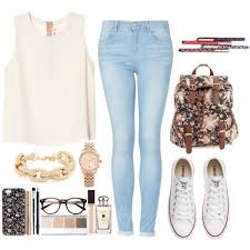White Top Pale Jeans And White Sneakers Via Outfits For Teens Back To School Outfits High School Outfits