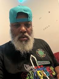 Frank Mackall's Instagram, Twitter & Facebook