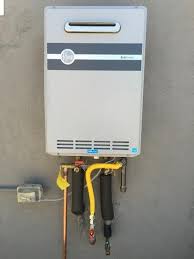 Rheem Performance Platinum 9 5 Gpm Natural Gas High Efficiency Outdoor Tankless Water Heater Ecoh200xln 1 The Home Depot Tankless Water Heater Water Heater Tankless Water Heater Gas