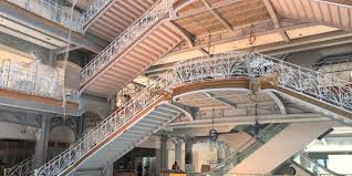 Pour cause de pandémie, il aura fallu attendre un an de plus avant l'ouverture du. Apres Quinze Ans De Fermeture La Samaritaine Va Rouvrir En Version Xxl