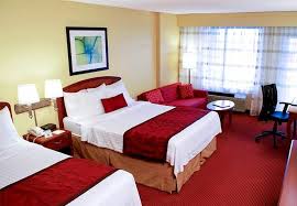 Example Of A Queen Queen Guest Room At The Courtyard By Marriott In Cocoa Beach Florida Location Of Scrapper S Rx Jun Queen Room Cocoa Beach Marriott Hotels