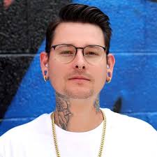 Cory Clinton's Instagram, Twitter & Facebook