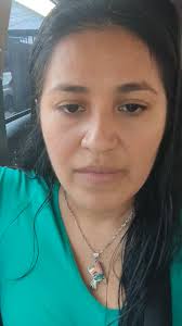 Sigo años trabajando en servicios y es importante el trato que nos brindan  porque somos consumidores y a la vez en alguna ocasión vendemos servicios,  aprendan a EXIGIR un buen trato, tanto hombre como ...