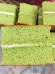 pandan souffle sponge cake 13 x 8 flat square cake pan lined with parchment paper ingredients 2 eggs 65g 6 egg yolks sponge cake cotton cake pandan cake