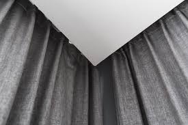 Gardinenschiene set 2 u 3 laeufig bis 300cm laufig alu anbringen von gardinenstange an der decke befestigen bild. Gardinenstange Uber Eck Anbringen Berlin