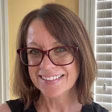 Melinda Arndt's Instagram, Twitter & Facebook