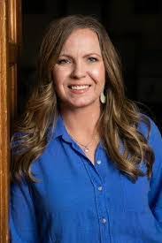 Jana Chambers's Instagram, Twitter & Facebook