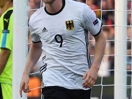 Wie sehen die neuen dfb deutschland ⚽ em trikots 2020 aus? Olympia 2016 Bundesadler Statt Dfb Logo Und Keine Adidas Streifen Auf Den Fussball Trikots Olympia 2016 Rio