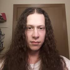 I would love it if people would share the book that lured them to reading!  Mine was back in middle school when I found Holly Black. She's an amazing  YA fantasy author