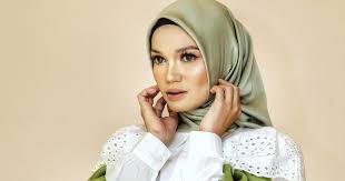 Jika belum, anggap sahaja anda tidak dijemput. Puteri Sarah Liyana Enggan Layan Provokasi Netizen Terhadap Masalah Rumah Tangganya