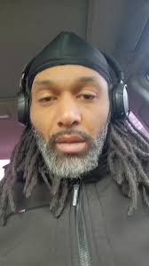 You goofy 304s still begging 🤣 #goofy #304 #brokepeople #homeless #feminist