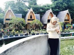 Rumah impian orang kota damai di tengah sawah tempat sejuta kedamaian. 35 Tempat Wisata Di Gorontalo Terbaru Paling Hits Yang Wajib Dikunjungi