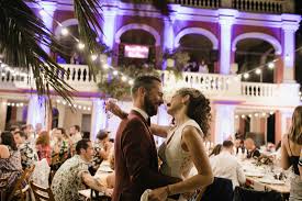 Juliet thinks romeo is dead and tybalt is banished when it is the other way around. Romeo And Juliet Theme Wedding Interview With Our Bride Barcelona Brides