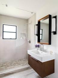 Here are forty bathroom remodeling ideas for those homeowners on a budget: Before And After Bathroom Remodels On A Budget Hgtv