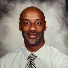 Thank you Hospitality Dawgs Connor Logan, Jacob Johnson, Sage Perez, Aidan  Lenhardt, Ryan Beetham, and Jenna Tankersley for hosting James Johnson and  his hospitality and marketing students from Johns…