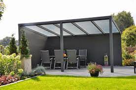 Sitzplätze im garten gestalten ob zum kaffeeklatsch mit freunden oder als gemütlicher ort für mußestunden. Gartendeko Blog Uberdachter Sitzplatz Ein Wohnzimmer Im Garten