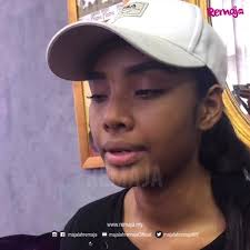 Pihak majalah remaja telah menarik gelaran dewi remaja haneesya hanee setelah tersebarnya video mirip pelakon baru itu di laman sosial. Minta Maaf Sangat Sangat Stop Salahkan Emak Hanee Haneesya Akur Gelaran Dewi Remaja Ditarik Hijabista