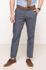 Defacto Marka Oxford Regular Chino Pantolon Rahat Modeli Ve Chino Cep Ayrintisiyla Sikligina Onem Veren Beylerin Tercihi Defacto Chino Pants Chino Pantsuit