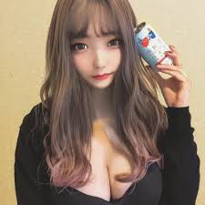 一緒に飲む？ #お酒好きな人と繋がりたい #火曜日だけど #猫の日 なので #水曜日のネコ #自撮り女子 #谷間フェチ #美人 #美女 #彼女とデートなうに使っていいよ  #ビール女子 | 美女コスメ倶楽部